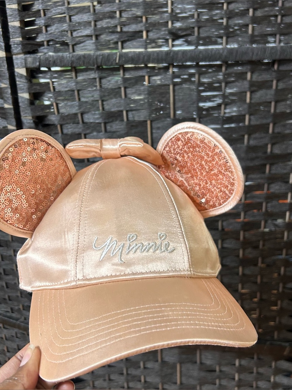 Disney Minnie pink cap with sequin ears and bow